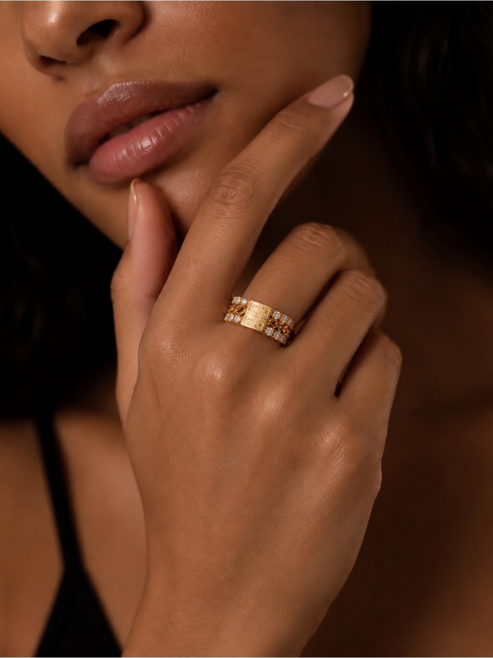 Givenchy 4G Crystal Statement Ring Gold - Picture 3 of 8